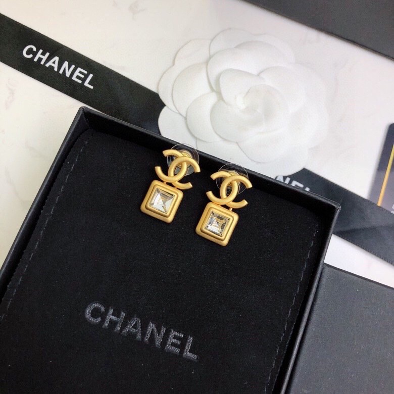 Ch**el earrings